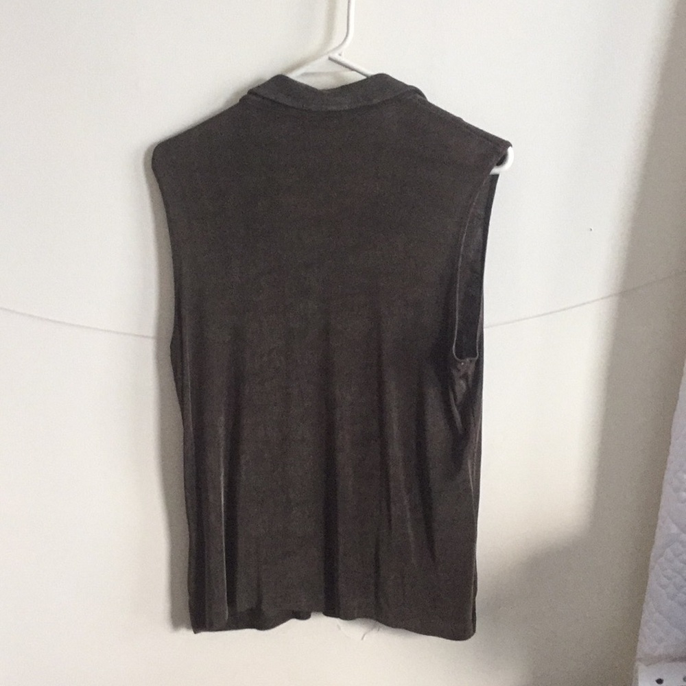 Corduroy sleeveless button down - Picture 4 of 4